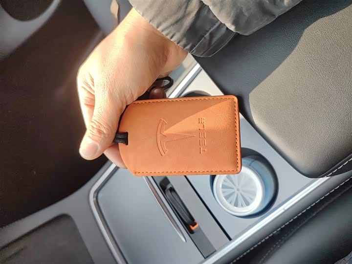 Фото 9 - Tesla Model Y