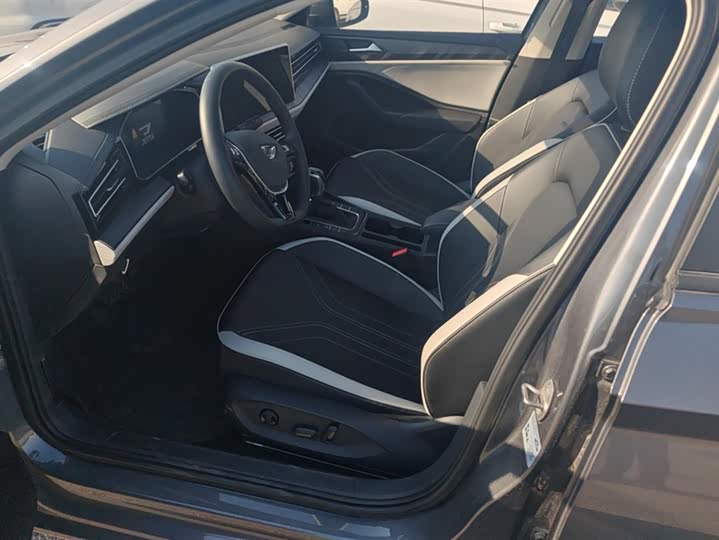 Фото 9 - Jetta VA7