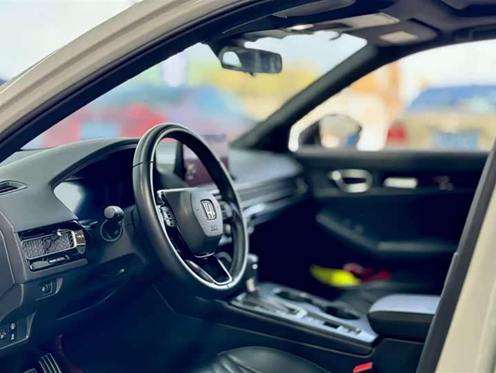 Фото 9 - Honda Civic