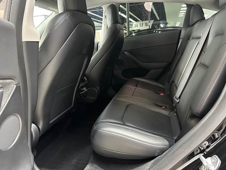 Фото 8 - Tesla Model Y