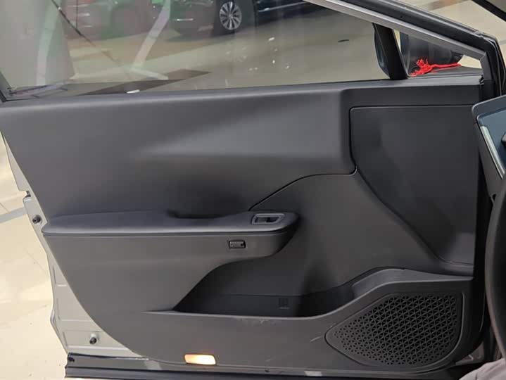 Фото 7 - Toyota bZ3