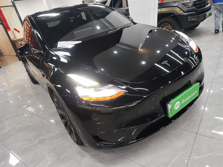 Фото 4 - Tesla Model Y