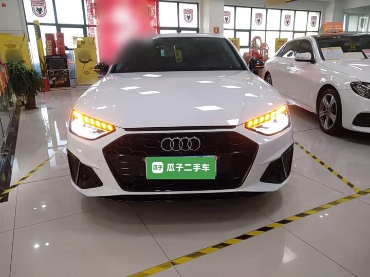 Фото 3 - Audi A4L