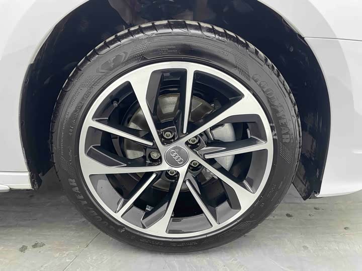 Фото 8 - Audi A3