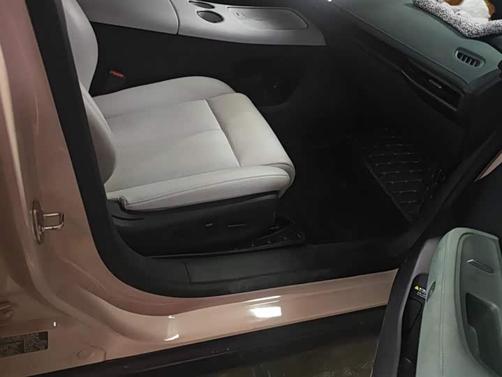 Фото 8 - Nissan N7