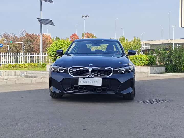 Фото 2 - BMW 3 Series