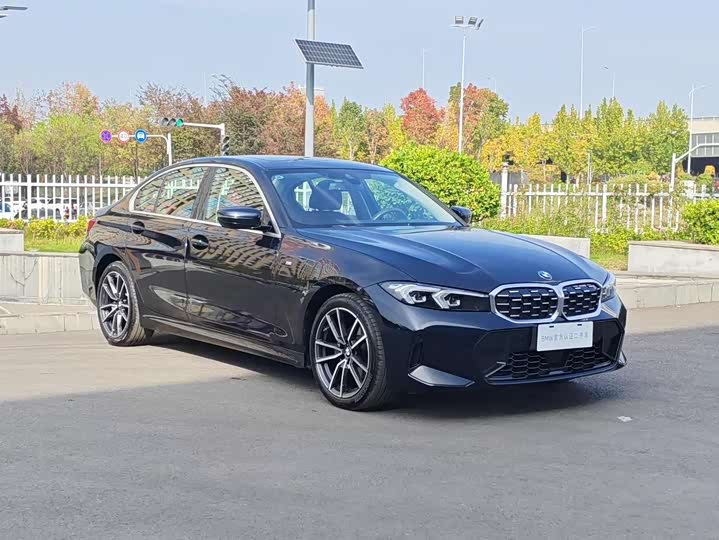 Фото 3 - BMW 3 Series