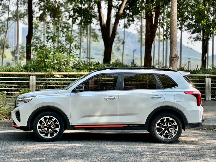 Фото 3 - Kia Sportage GT-line