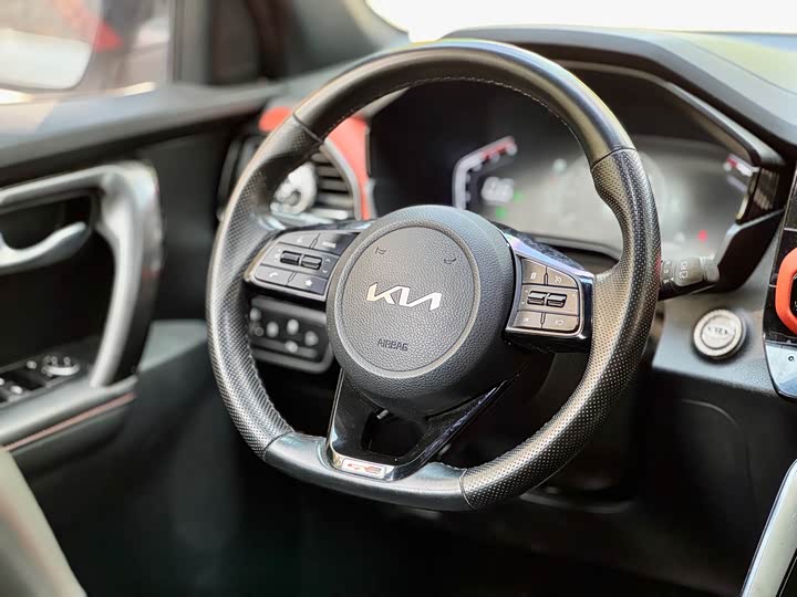 Фото 9 - Kia Sportage GT-line