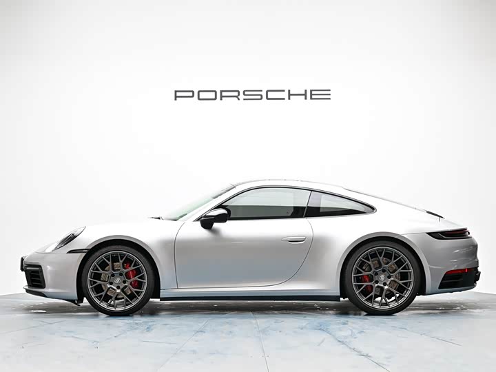 Фото 4 - Porsche 911