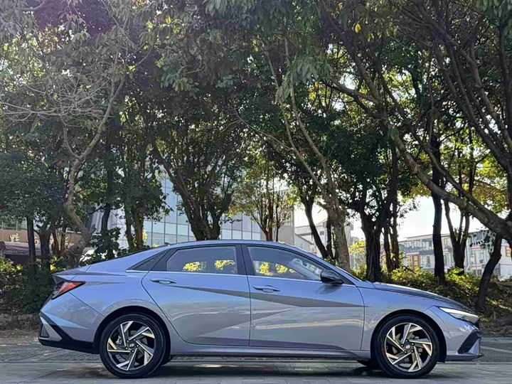 Фото 6 - Hyundai Elantra N line