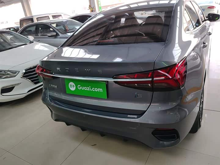 Фото 6 - Roewe i5