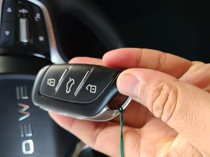 Фото 9 - Roewe i5