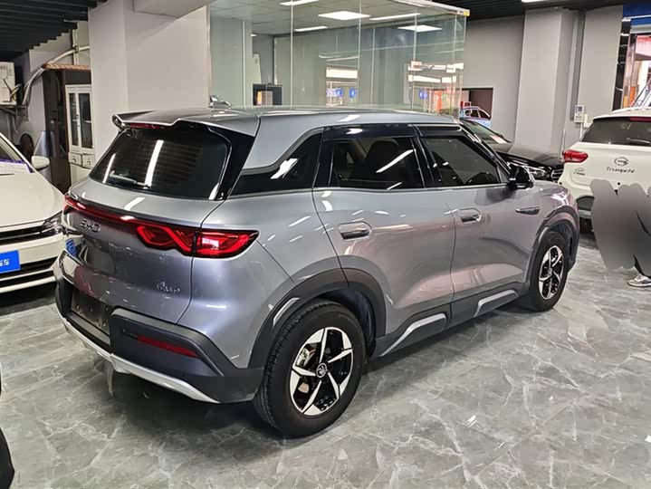 Фото 3 - BYD Yuan Up