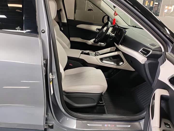 Фото 8 - BYD Yuan Up