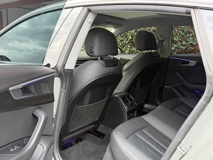 Фото 8 - Audi A5