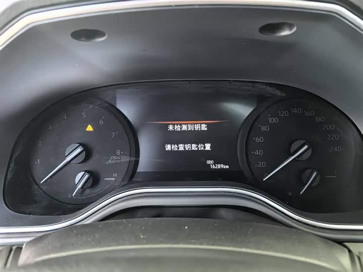 Фото 3 - Toyota Avalon