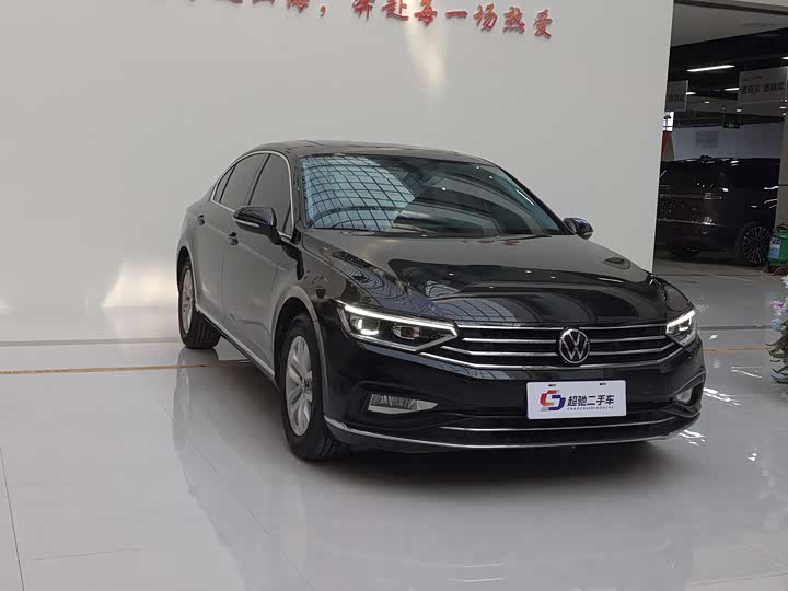 Фото 3 - Volkswagen Magotan