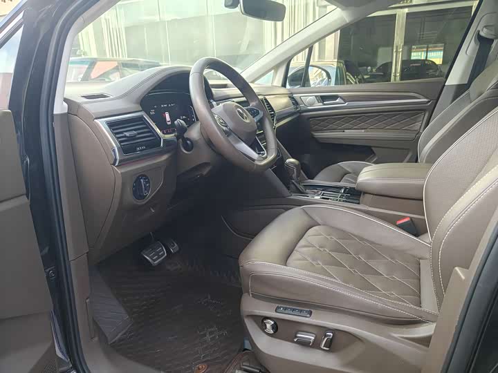 Фото 3 - Volkswagen Viloran