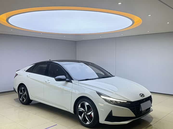 Фото 3 - Hyundai Elantra N line