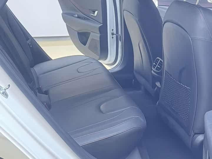 Фото 9 - Hyundai Elantra N line