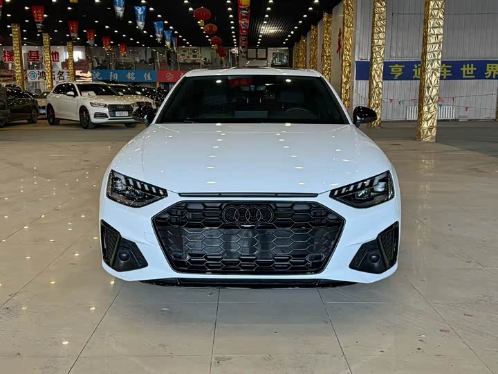 Фото 1 - Audi A4L