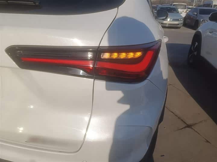 Фото 8 - Changan Oshan X5