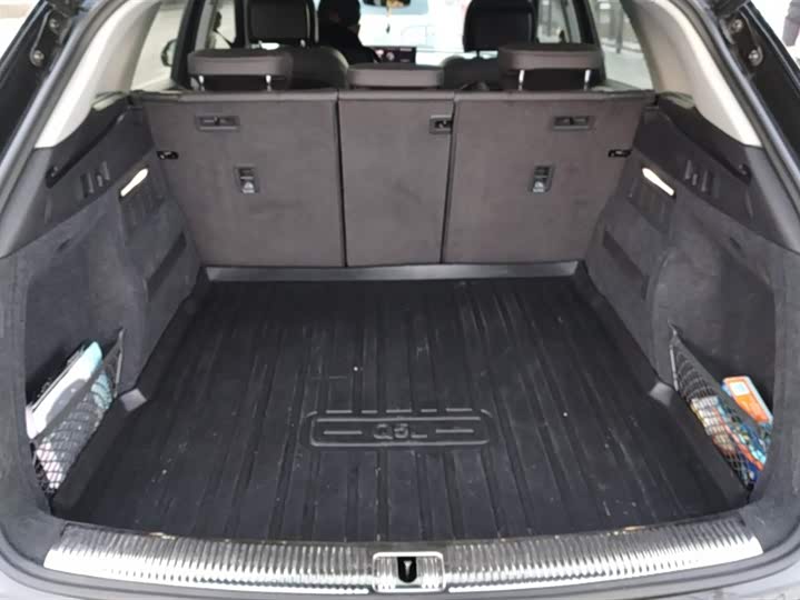 Фото 4 - Audi Q5L