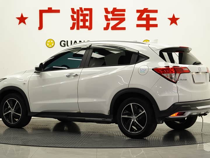 Фото 3 - Honda Vezel