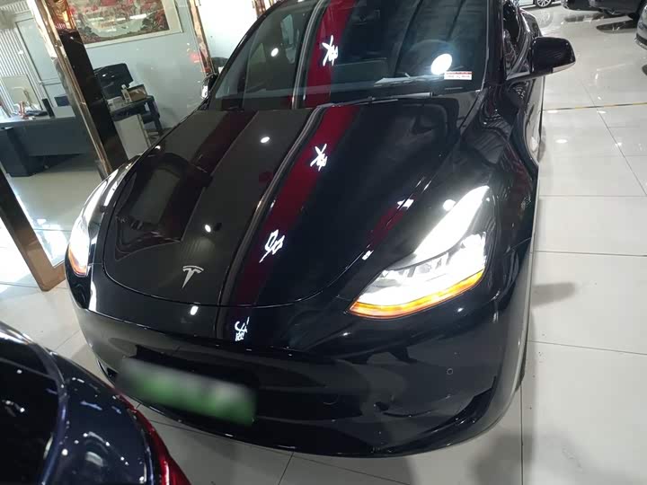 Фото 3 - Tesla Model Y