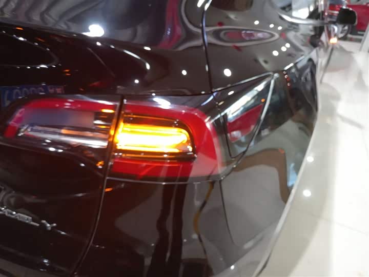 Фото 8 - Tesla Model Y