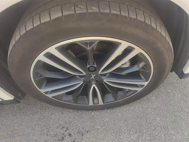 Фото 6 - XPeng G6