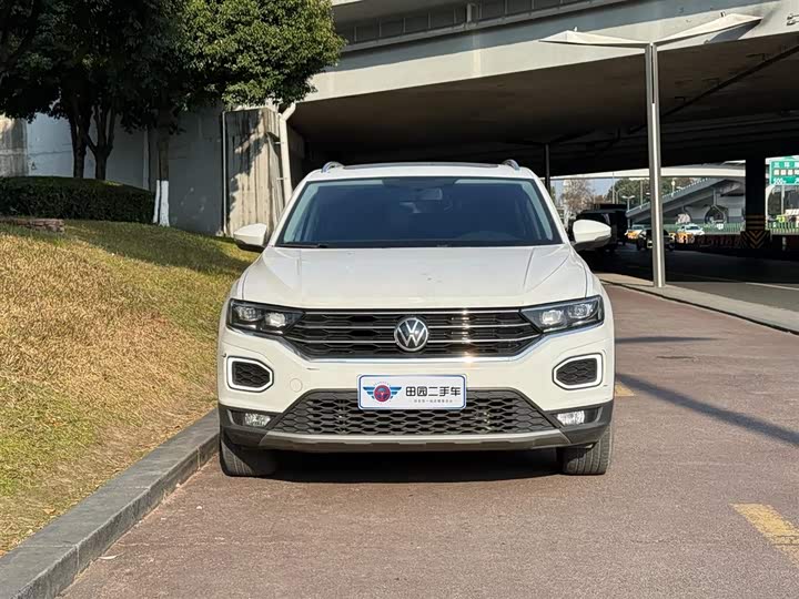 Фото 2 - Volkswagen T-Roc