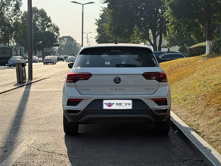 Фото 4 - Volkswagen T-Roc