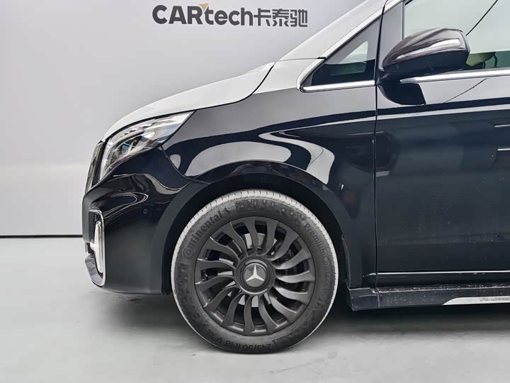 Фото 5 - Mercedes-Benz V-Class