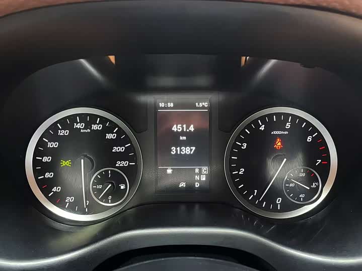 Фото 6 - Mercedes-Benz Vito