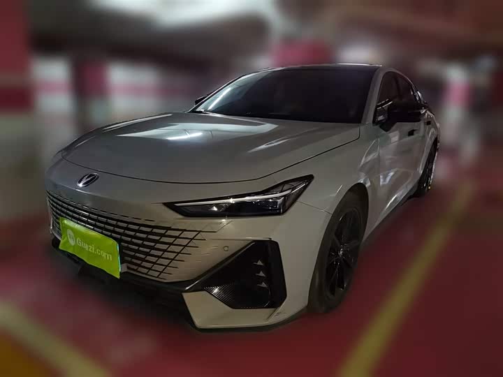 Фото 1 - Changan UNI-V