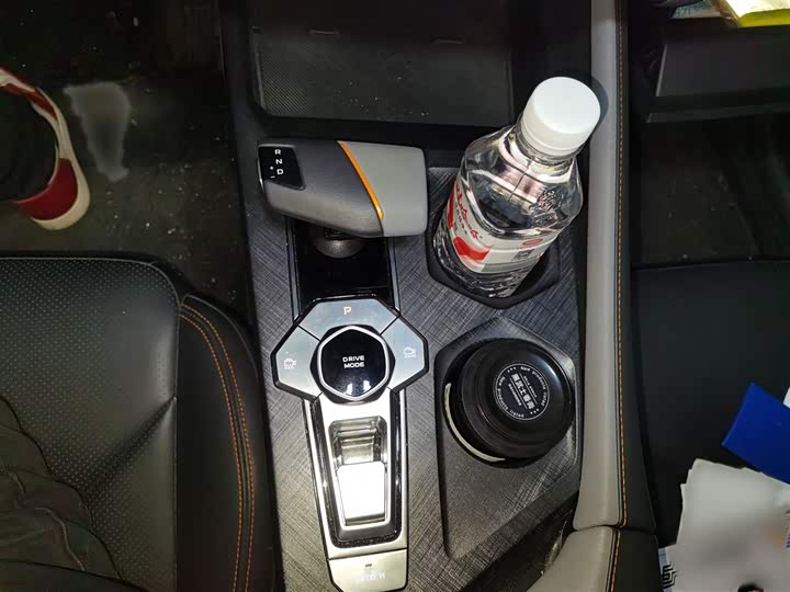 Фото 7 - Changan UNI-V