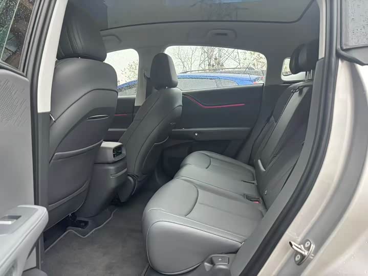 Фото 4 - XPeng G6