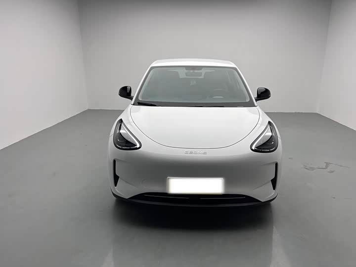 Фото 2 - Geely Galaxy Geome