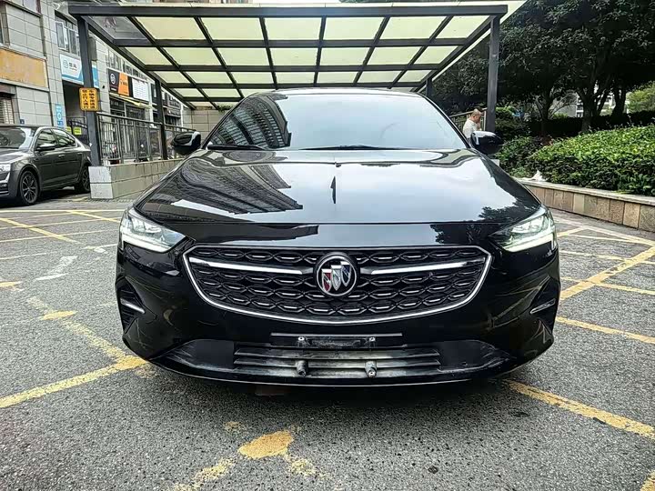 Фото 2 - Buick Regal