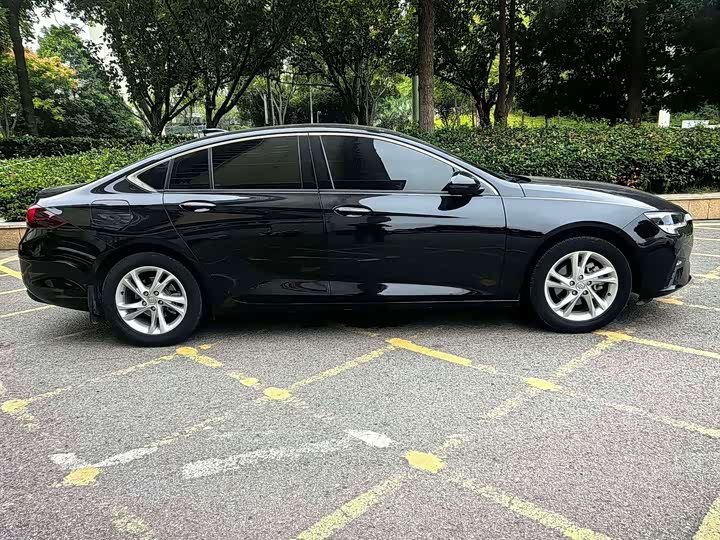 Фото 8 - Buick Regal