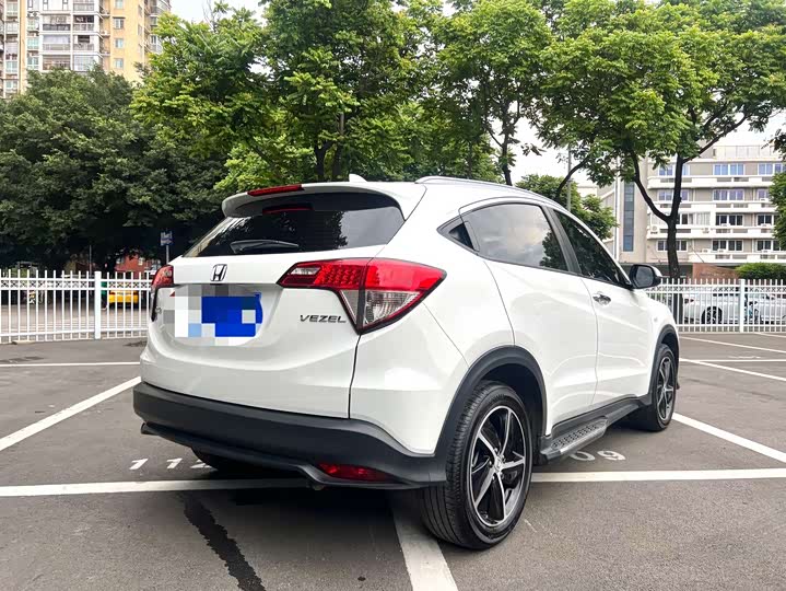 Фото 3 - Honda Vezel