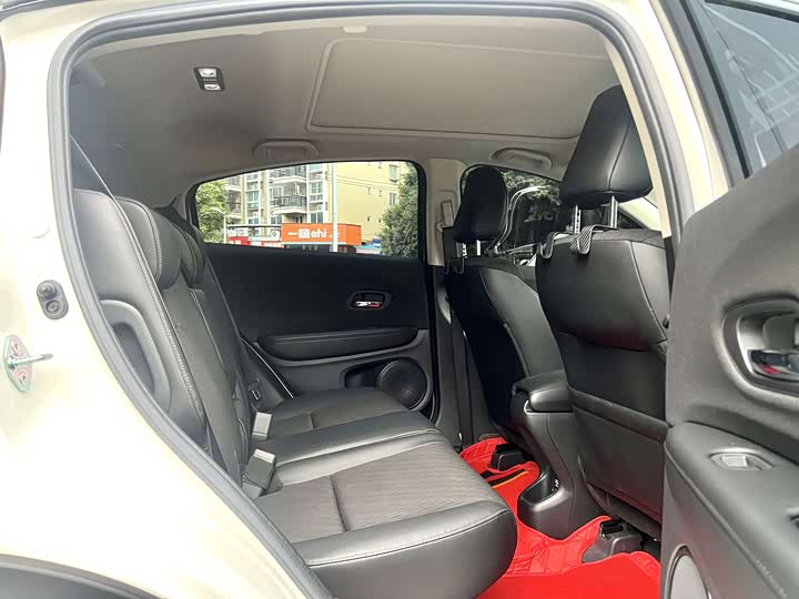 Фото 6 - Honda Vezel