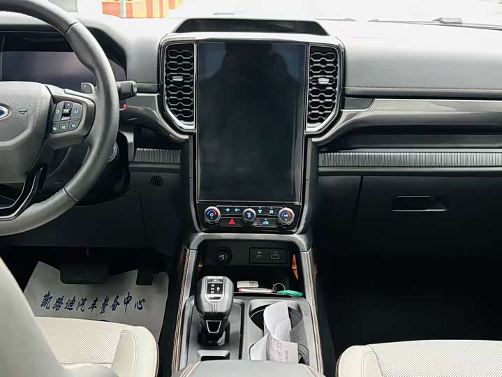 Фото 9 - Ford Ranger