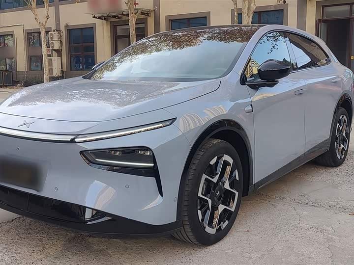 Фото 2 - XPeng G7