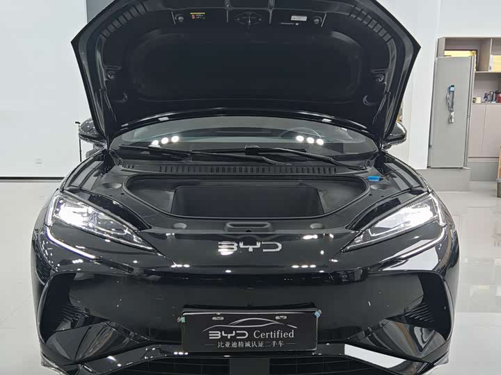 Фото 3 - BYD Sea Lion 07 EV