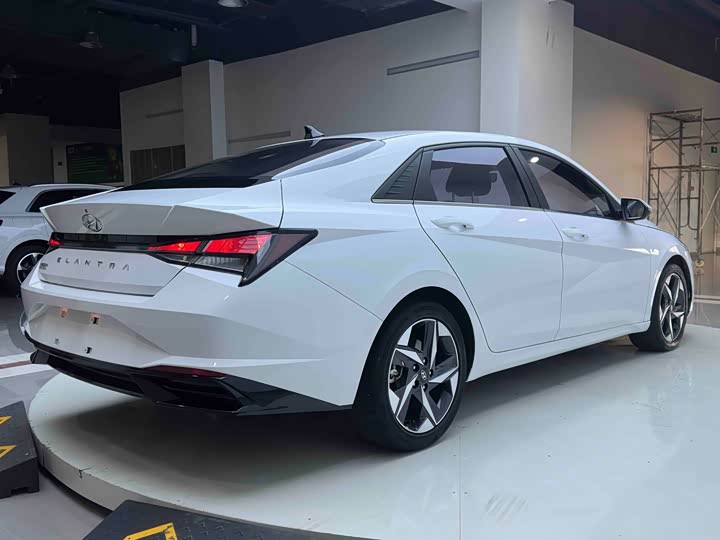 Фото 6 - Hyundai Elantra N line