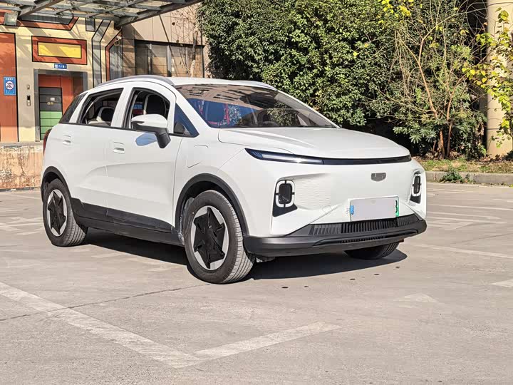 Фото 3 - Geely Geometry E Firefly