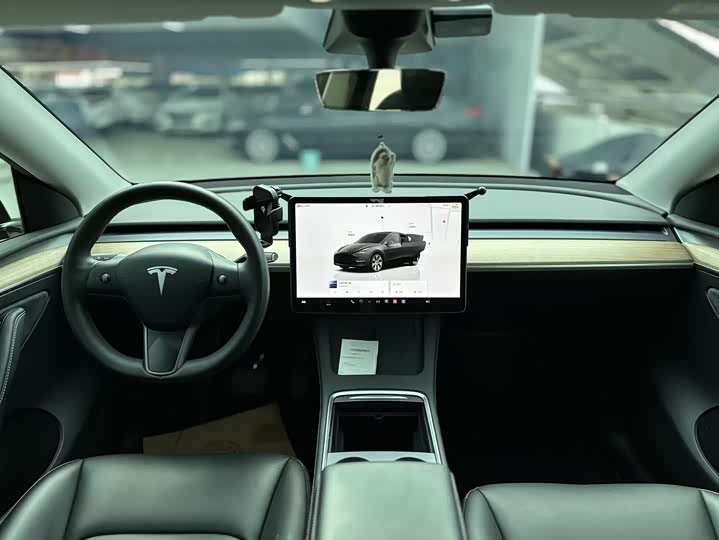 Фото 6 - Tesla Model Y